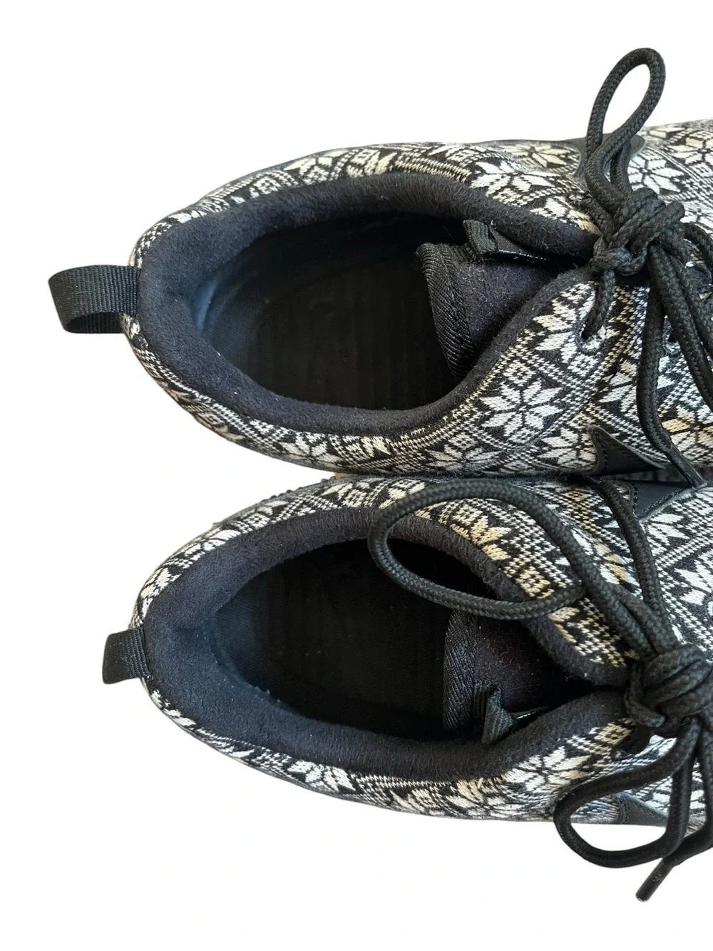 Nike Roshe One Winter Black Sail Yeti Ugly Sweater Snowflake Sneaker Mens 12